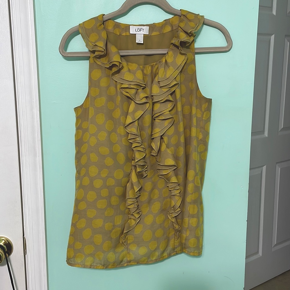 Loft tank top with yellow dots and ruffles